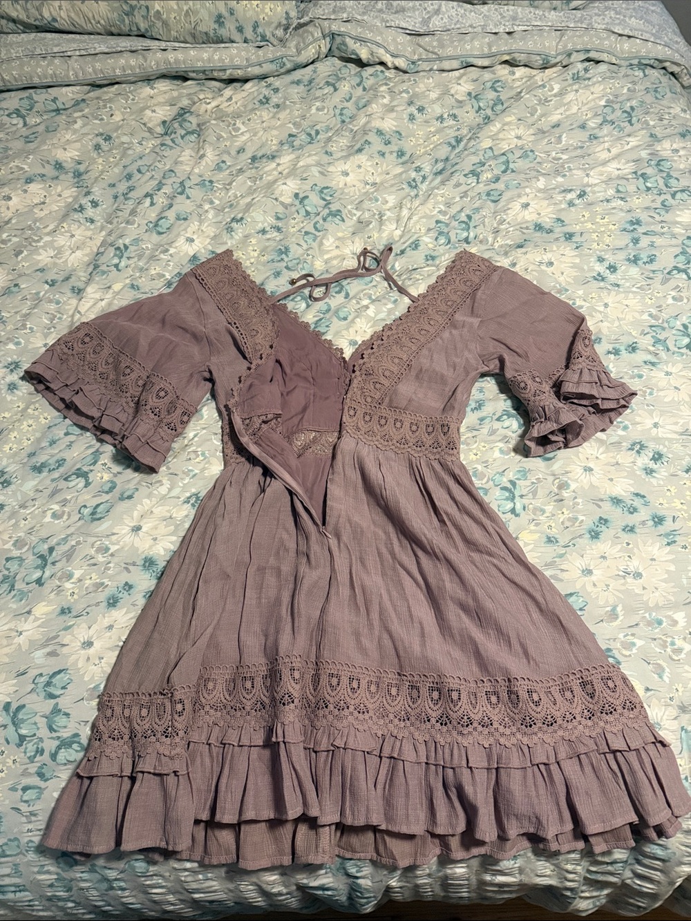 Bluivy Boho Lace-Trim V-Neck Mini Dress in Mauve - Picture 2 of 5